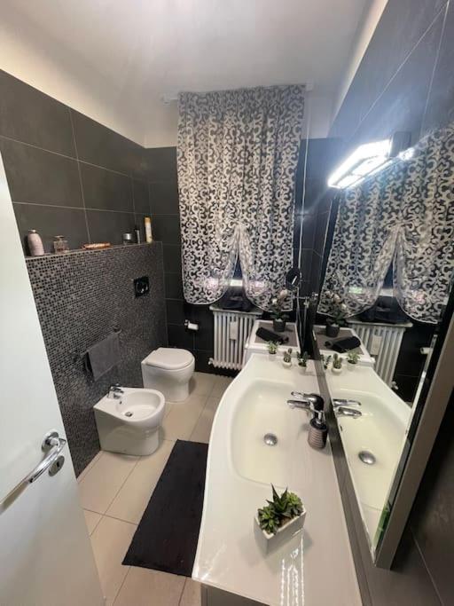 Appartamento Dave'S House Reggio nell'Emilia Esterno foto