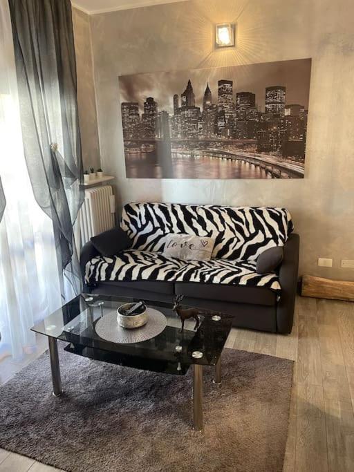 Appartamento Dave'S House Reggio nell'Emilia Esterno foto